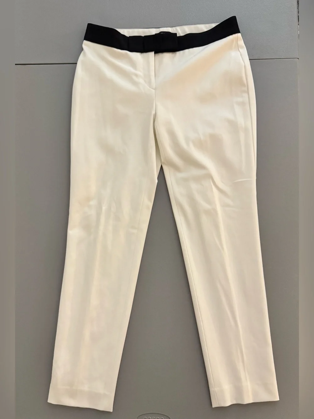 Ann Taylor Ivory Black Grosgrain Bow Waistband Trousers Pants Size 2
